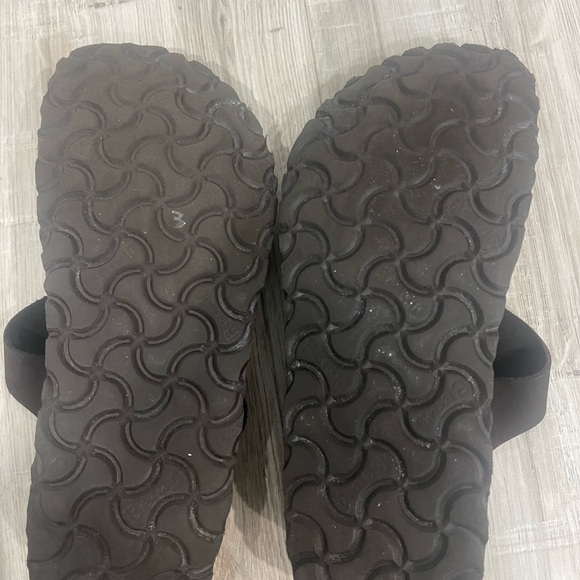 Betula by Birkenstock Brown Suede Gizeh Sandals Size 6 - Picture 5 of 16